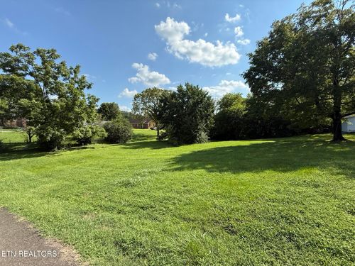5029 Fowler Ln, Knoxville, TN, 37918-2548 | Card Image