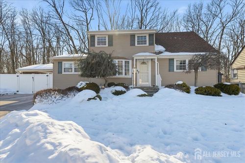 17 Clembil Ct, Hopelawn, NJ, 08861-1517 | Card Image