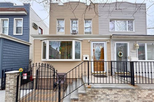 6204 62nd Rd, Middle Village, NY, 11379-1019 | Card Image