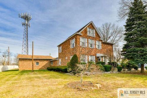 930 Old Bridge Tpke, East Brunswick, NJ, 08816-3846 | Card Image