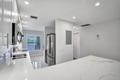 apt-101-1150 Boxwood Dr, Delray Beach, FL, 33445-6198 | Card Image
