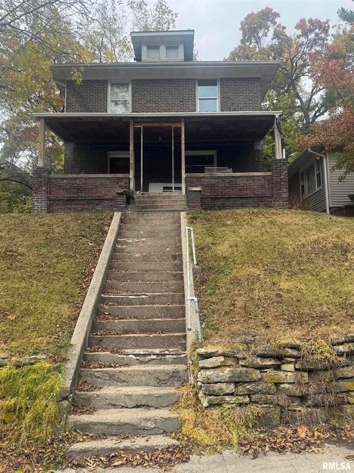 111 N Park St, Savanna, IL, 61074-2023 | Card Image