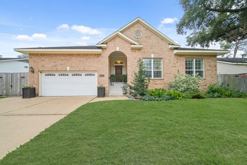 5821 Ariel St, Houston, TX, 77074-7601 | Card Image