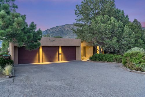 1178 Laurel Pl Ne, Albuquerque, NM, 87122-1182 | Card Image