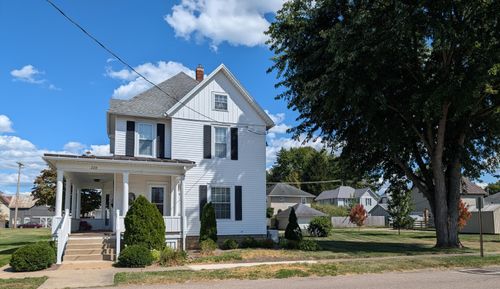 228 Taylor St, Fredericktown, OH, 43019-1055 | Card Image