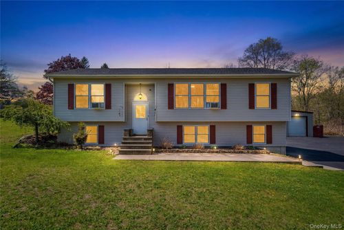 29 Murray Rd, Middletown, NY, 10940-7361 | Card Image