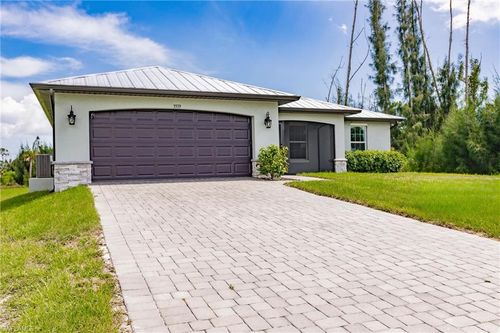 3519 Papaya St, ST. JAMES CITY, FL, 33956-2572 | Card Image