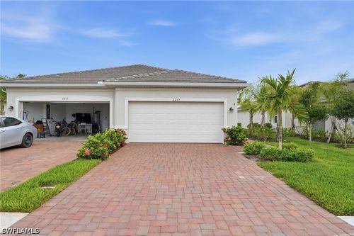 2215 Dragonfruit Way, NAPLES, FL, 34120-5745 | Card Image