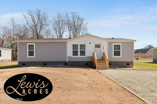 6745 Lewis Dr, Winnabow, NC, 28479-5030 | Card Image