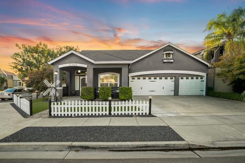 5725 Wild Cat Court, Riverbank, CA, 95367 | Card Image