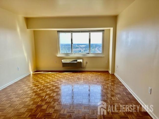APT-2101 - 110 Somerset St, Townhouse with 1 bedrooms, 1 bathrooms and null parking in New Brunswick NJ | Image 11