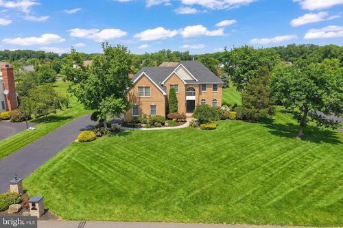 14 Barnyard Ct, Plainsboro, NJ, 08536-3137 | Card Image