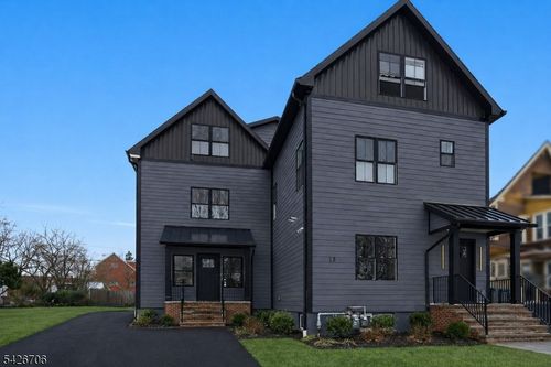 28 Irving St, Montclair, NJ, 07042-4524 | Card Image