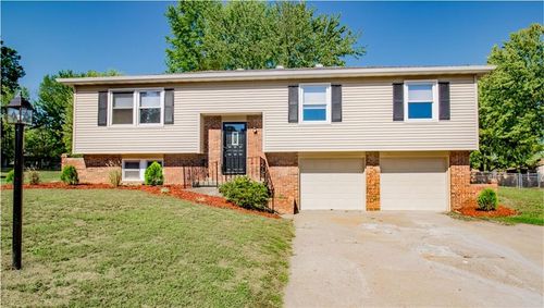 19 Se 150th Rd, Warrensburg, MO, 64093-7721 | Card Image