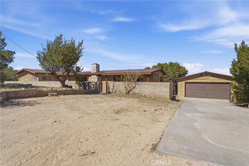 12515 Nearwood Rd, Pearblossom, CA, 93553-3485 | Card Image