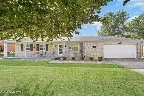 73 Christopher Drive, Fostoria, OH, 44830 | Card Image