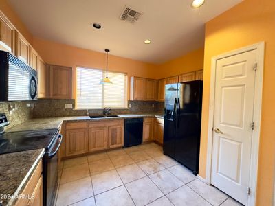 10802 E Secret Canyon Road, House other with 2 bedrooms, 2 bathrooms and null parking in Gold Canyon AZ | Image 2