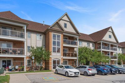 102 - 120 Aspen Springs Dr, Condo with 2 bedrooms, 1 bathrooms and 1 parking in Clarington ON | Image 3