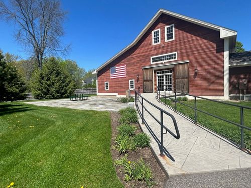 244 Amesbury Rd, Kensington, NH, 03833-5729 | Card Image