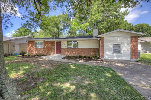 2210 S 131st East Ave, Tulsa, OK, 74134-1044 | Card Image