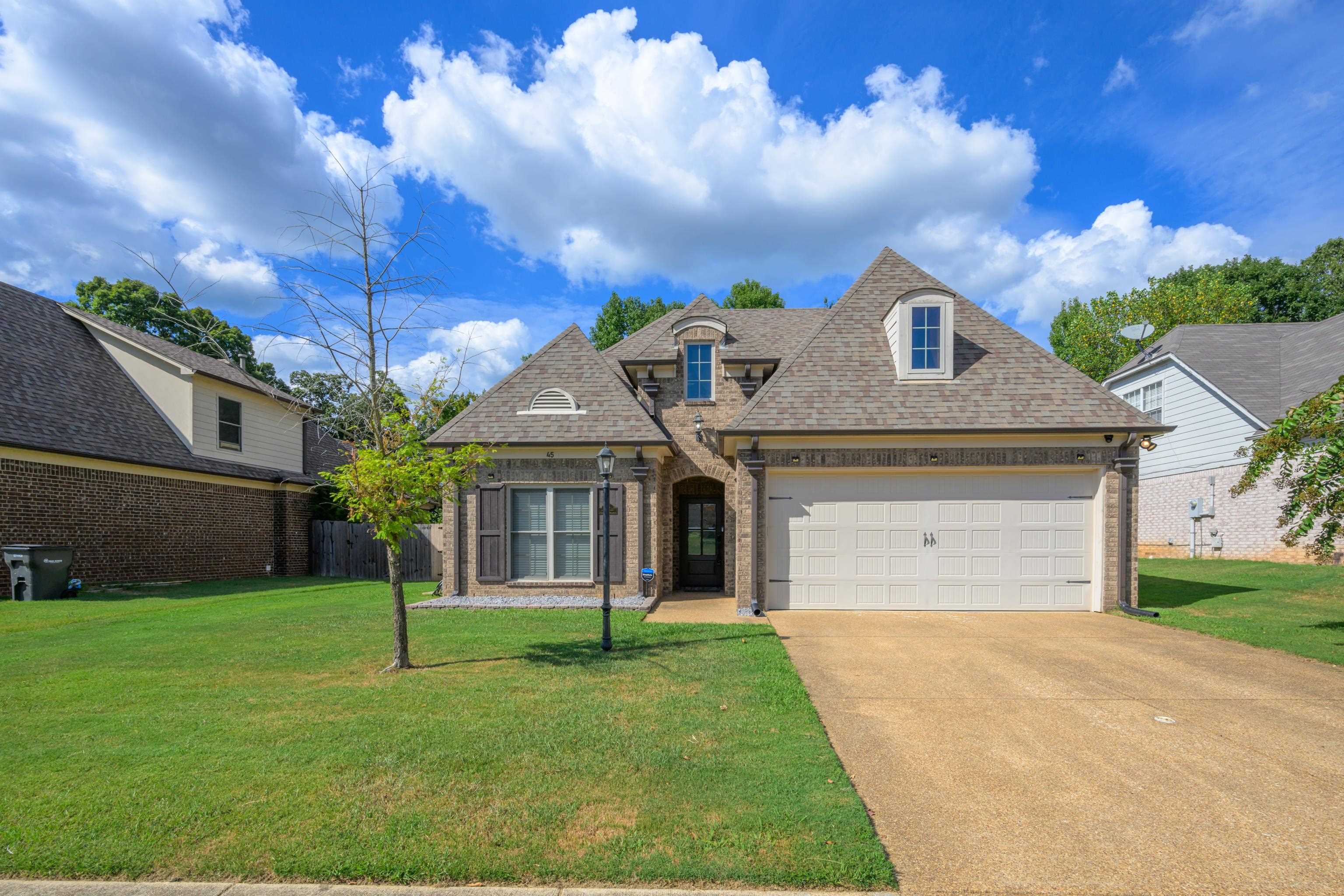 Whispering Creek Dr, Oakland, TN 38060
