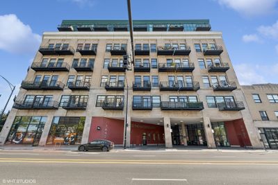 603 - 1645 W Ogden Avenue, Condo with 1 bedrooms, 1 bathrooms and 2 parking in Chicago IL | Image 1