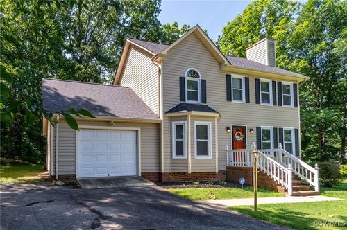 3702 Woods Ct, North Dinwiddie, VA, 23803-8401 | Card Image