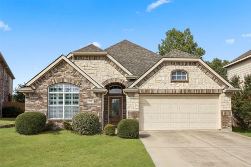 8760 Regal Royale Dr, Fort Worth, TX, 76108-7947 | Card Image
