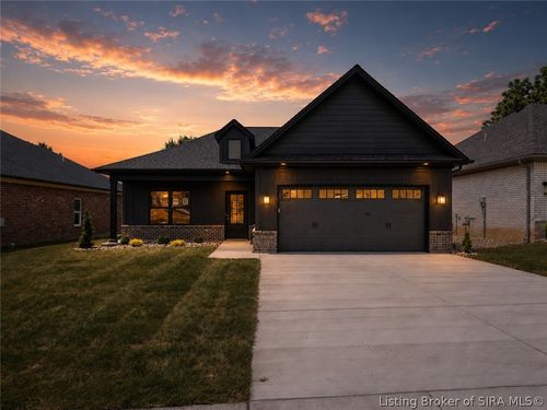 4622 Red Tail Rdg, Jeffersonville, IN, 47130-4421 | Card Image