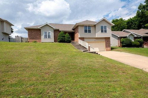 1987 W Arlington St, Springfield, MO, 65810-2201 | Card Image