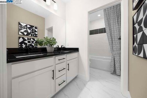 504 E Arabella Way, Mountain House, CA, 95391 | Card Image