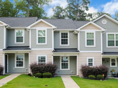 e109-918 E Green St, Franklinton, NC, 27525-1465 | Card Image