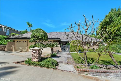 1451 Trenton Dr, Riverside, CA, 92506-4042 | Card Image