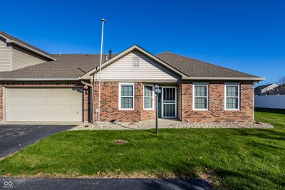 6214 Robinwood Lane, Condo with 2 bedrooms, 2 bathrooms and null parking in Indianapolis IN | Image 2