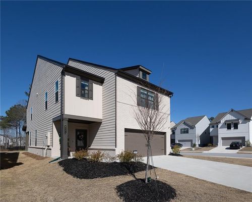 3291 Westgate Park Dr, Loganville, GA, 30052-6821 | Card Image