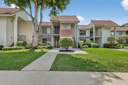 203-5561 Fairway Park Dr, Boynton Beach, FL, 33437-1794 | Card Image