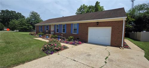 725 Luray Ter, Chesapeake, VA, 23322-6708 | Card Image