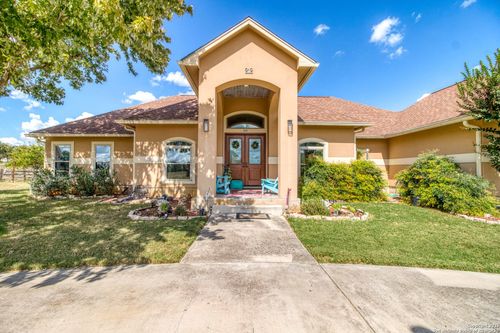 212 Antler Cir, Bandera, TX, 78003-4538 | Card Image