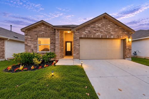 9056 Navarro Vis, Seguin, TX, 78155-3198 | Card Image