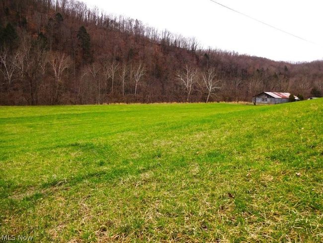14479 Elk River Rd, House other with 2 bedrooms, 2 bathrooms and null parking in Duck WV | Image 25