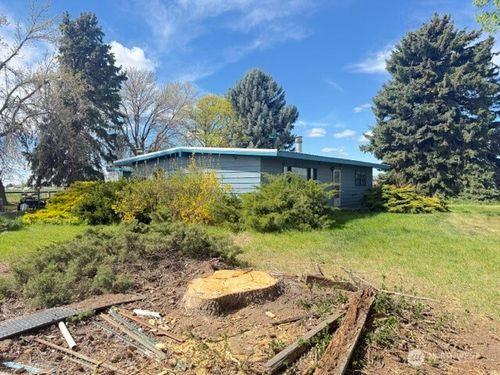 2493 Rd Road 19 Ne, Soap Lake, WA, 98851-9712 | Card Image