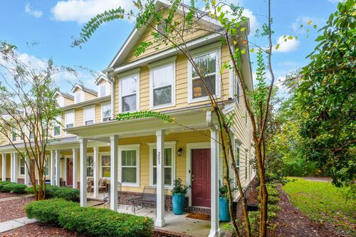 203 Bennett Ln, Summerville, SC, 29483-5423 | Card Image