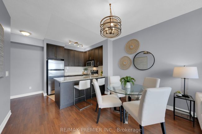 1003 - 9245 Jane St, Condo with 2 bedrooms, 2 bathrooms and null parking in Vaughan ON | Image 9