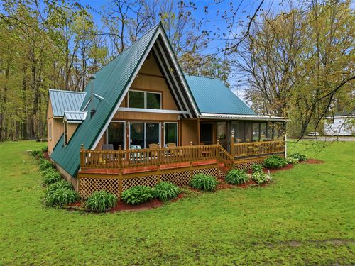 10168 Conneaut Dr, Conneaut Lake, PA, 16316-2817 | Card Image