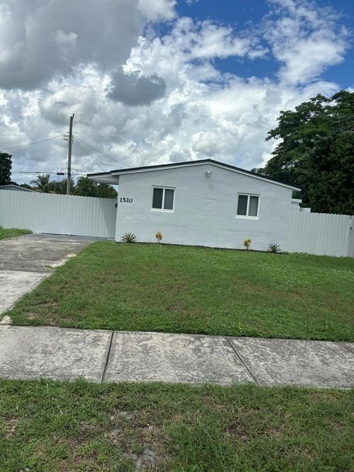 1520 N 68th Terrace, Hollywood, FL, 33024 | Card Image