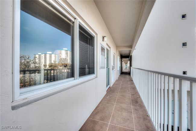 View of entry corridor balcony | Image 16