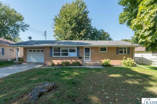 140 Wilson Way, Mankato, MN, 56001-4362 | Card Image