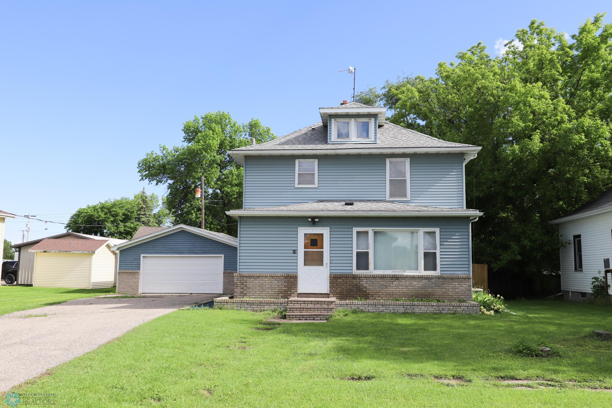 2nd St, Glyndon, MN 56547