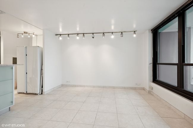 APT-17F - 1030 N State St, Home with 0 bedrooms, 1 bathrooms and null parking in Chicago IL | Image 4