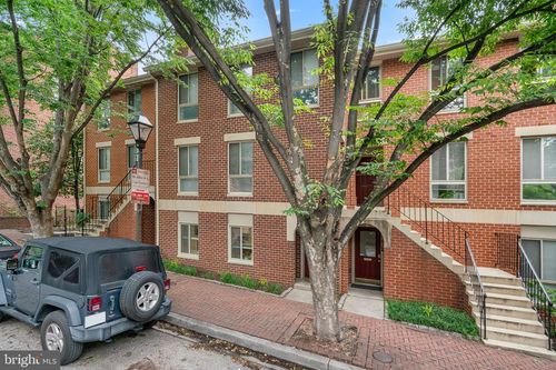r69-8 W Lee St, Baltimore, MD, 21201-2419 | Card Image